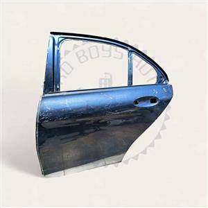 MERCEDES BENZ W205 C CLASS/C43  /C63s REAR LEFT DOOR AVAILABLE FOR SALE IN EXCELLENT CONDITION