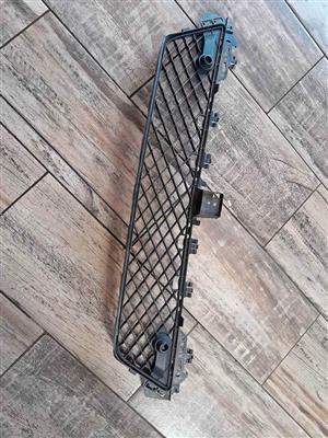Mercedes benz W204 Lower grill