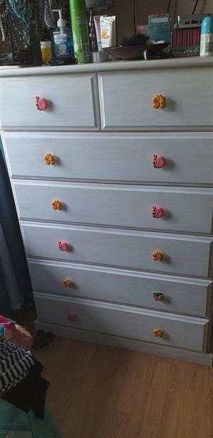 Chest Drawers In Bedroom Furniture In Randburg Junk Mail