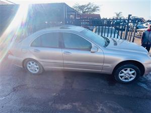 W203 c180 Komp 271 engine stripping for spares