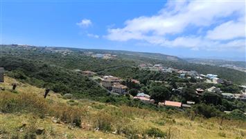 Vacant Erf with views and approved home plans.