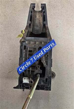 Toyota Prado 4.0 V6 Auto 1GR Gear Selector 