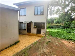 Townhouse For Sale in Manor Gardens