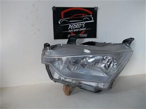 Isuzu D-Max '25 left headlight