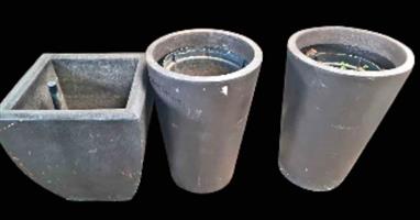 PLANT POTS X 3