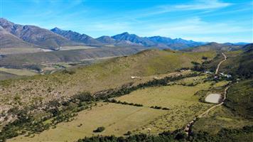 Farm For Sale in Joubertina