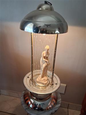 Oil lamp with rainbow drops