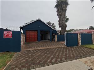Prime Randhart Opportunity – Spacious 4-Bedroom Home on 1027sqm Stand Ideal for Families or Invest