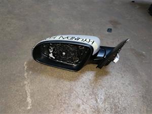 Hyundai Kona left mirror