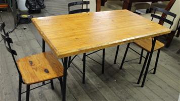 BROWN 4 P/CE DINNING ROON SUITE (S067688A)