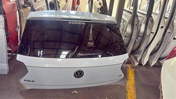 Polo 8 bootlid tailgate rear lid