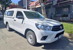 2020 Toyota Hilux single Cab 2.4 gd6 manual transmission with canopy Service book and spare keys