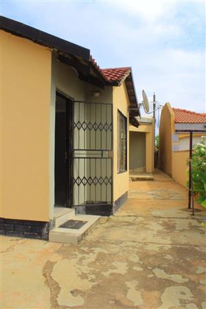 3 bedroom house for sale in Soshanguve GG