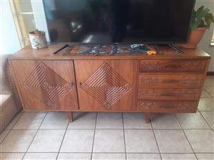 Table,tv stand for sale 