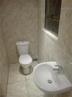 Big Room To Rent With Own Toilet Shower Basing Fully Tiled