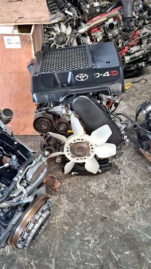TOYOTA QUANTUM /HILUX  1KD,2KD ENGINE FOR SALE