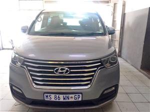 2018 HYUNDAI H1 2.5  9 SEATER AUTOMATIC  DIESEL  LEATHER INTERIOR  REVERSE SENSOR  REVERSE CA