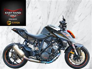 2017 KTM Super Duke 1290 R (Signed by Brad Binder)
