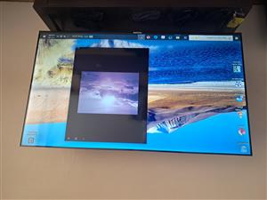 Telefunken 55inch fhd tv,7 months old nasically brand new asking  