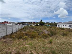 Vacant plot for sale in Paradise Beach