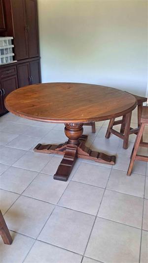 Round Table 130 cm