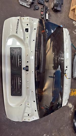 Suzuki fronx tailgate