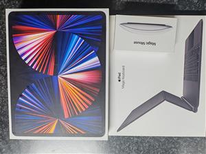 iPad Pro 12.9 5th Gen M1 256GB WiFi+Cell + Magic Keyboard & Mouse