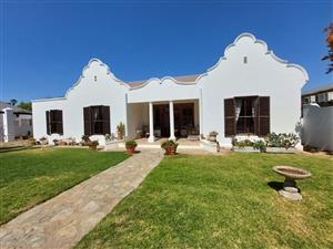 House For Sale in Graaff-Reinet