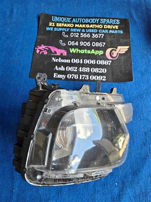 Hyundai Staria Headlight Right