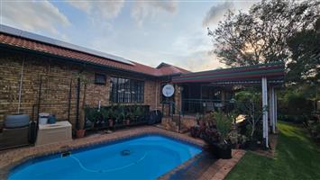 House For Sale in Magalieskruin