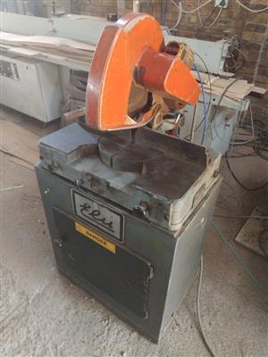 ELU  MITRE SAW