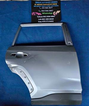 Toyota RAV 4 Door Right Rear 19+