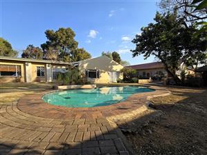 3-Bedroom House with Full 3-Bedroom Flat ,Two Homes in One !!