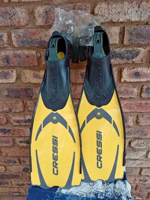 CRESSI Scuba/Snorkelling Fins for sale (New