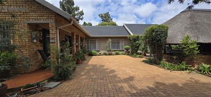 House For Sale in Brackendowns