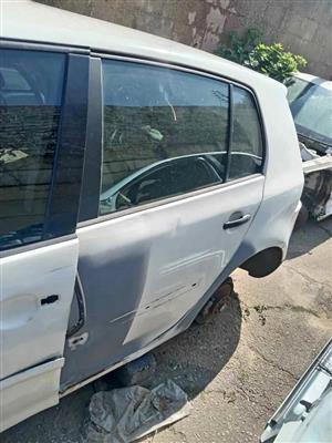 Vw golf 5 2.0tdi left rear door 