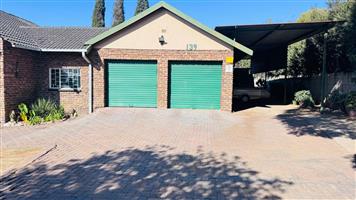 House For Sale in Del Judor