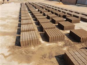 Two Brick Laying Machines: Stock, Maxi & Paving Bricks