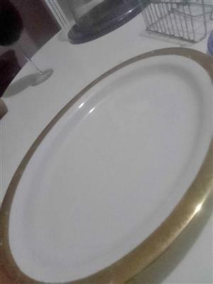 BEAUTIFUL  Platter - lovely gold plated trim. Serve Turkey in STYLE and Class - Royal collection