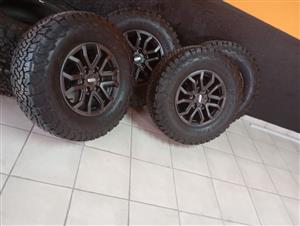 17" Original Ford Raptor rims with new tyres available