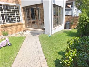 2 Bedroom Ground Floor Unit with garden