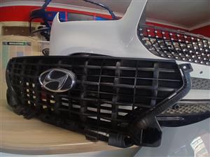{2023} HYUNDAI VENUE MAIN GRILL FOR SALE