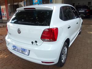 2018 POLO VIVO 1.4 MANUAL/PETROL  SERVICE BOOK WHITE COLOR  89.000KM 