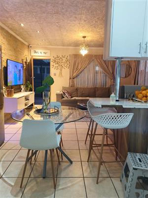 Modern Family Gem with Aircon, Solar Geyser & Lapa – Ready to Move In!