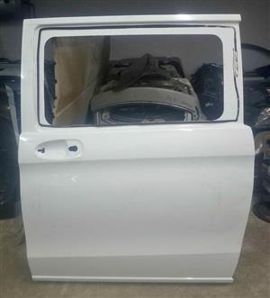 Mercedes benz 447 slide door