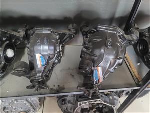 MERCEDES BENZ W 205 and W 204   DIFF'S