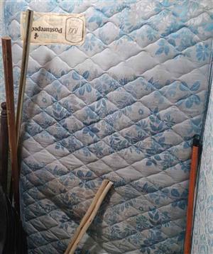 Single Sealy matress