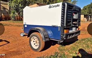 180 CFM CompAir Air Compressor
