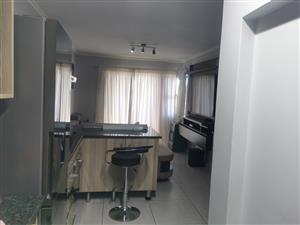 Beautiful 2-Bedroom Apartment For Sale in Edenvale – 3rd Floor Gem