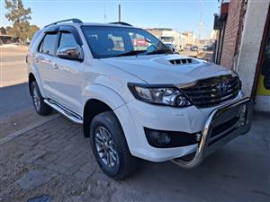 Toyota Fortuner 3.0D 4D 4x4